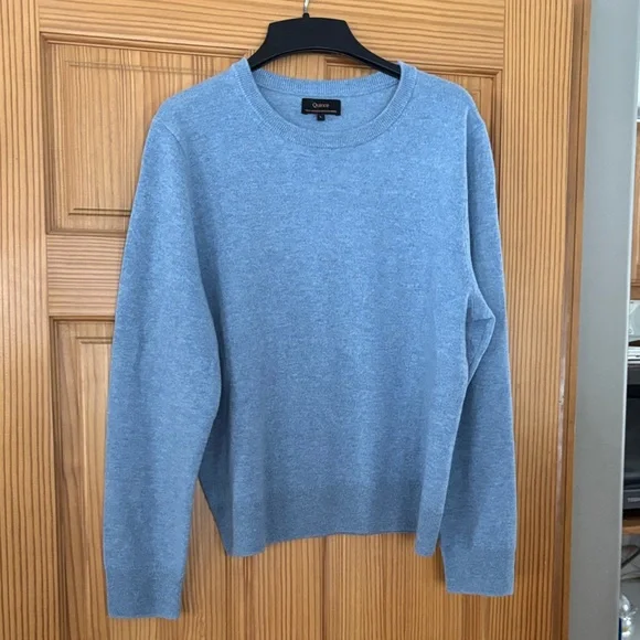 NWOT 100% Mongolian cashmere sweater Lg - Picture 1 of 2
